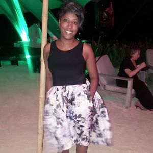 Meet your Posher, Alicia